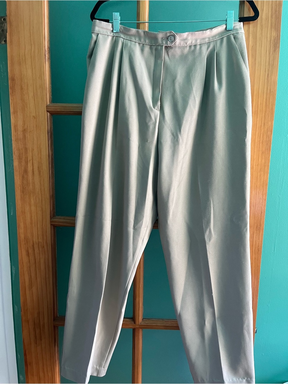 Koret Cream Pleated Women's Dress Pants